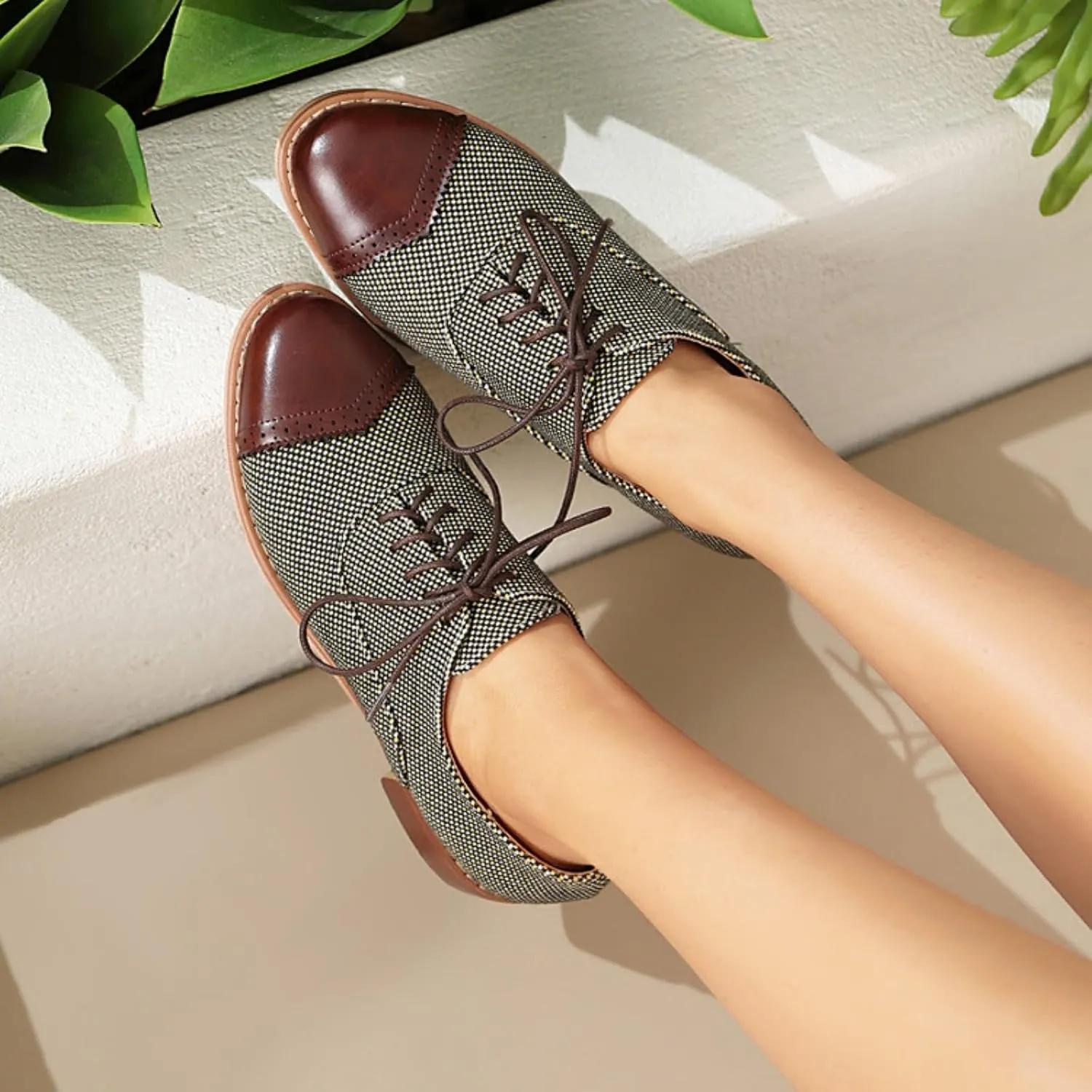 Women's Lace-Up Low Block Chunky Heel Oxfords Fashion Round Toe Patchwork Work Office Business Casual Derby Saddle Shoes