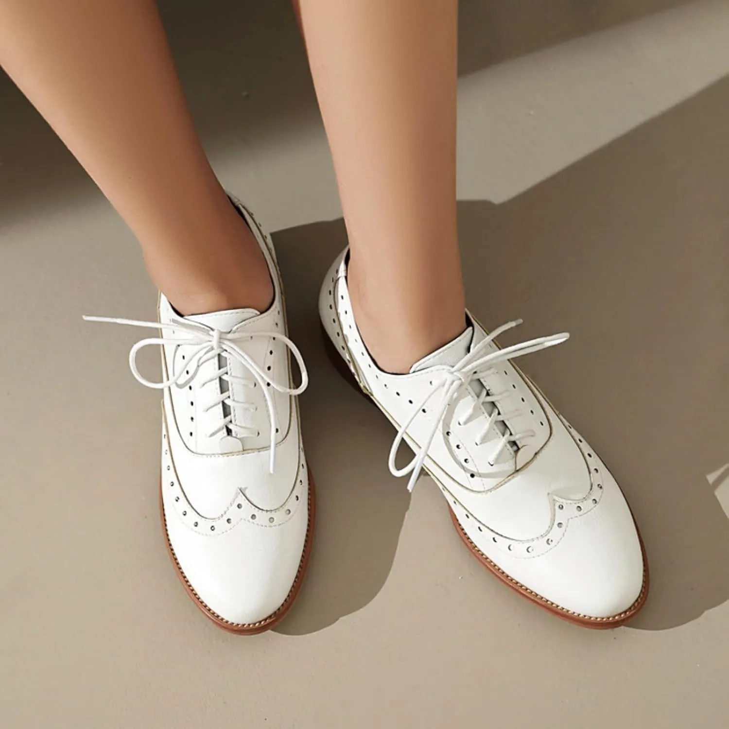 Women's Leather Lace-Up Perforated Oxfords Round Toe Low Chunky Block Heels Flats Brogues Casual Comfortable Derby Saddle Pumps Shoes